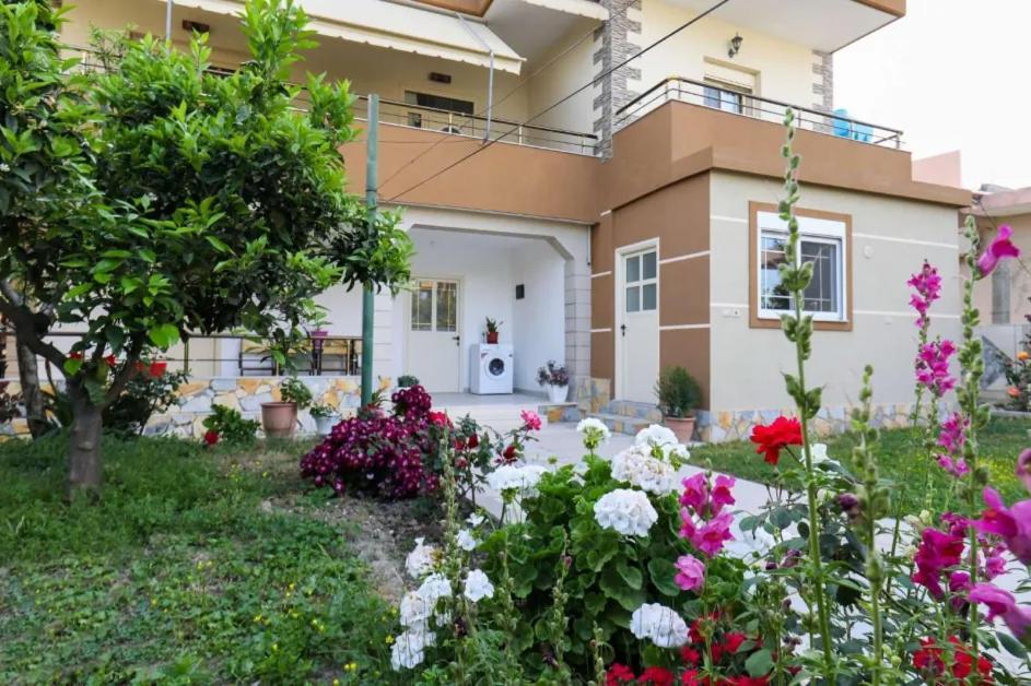Vila Agolli فلورا المظهر الخارجي الصورة